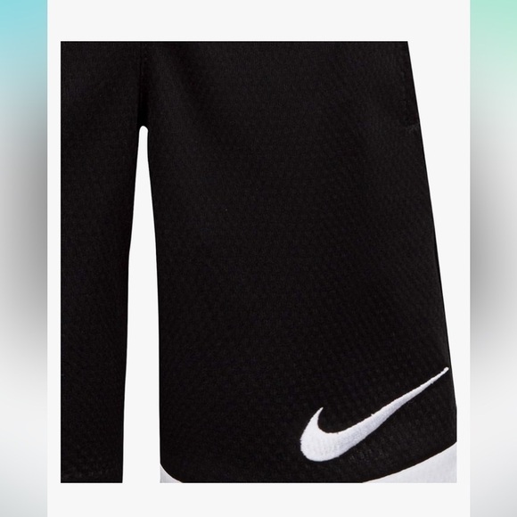 NWT Nike Boys' Dri-fit Trophy Shorts 2T  black and white - Picture 5 of 5